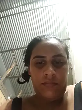 Andreita_95 Adlı Modelin Canlı XXX Sohbeti