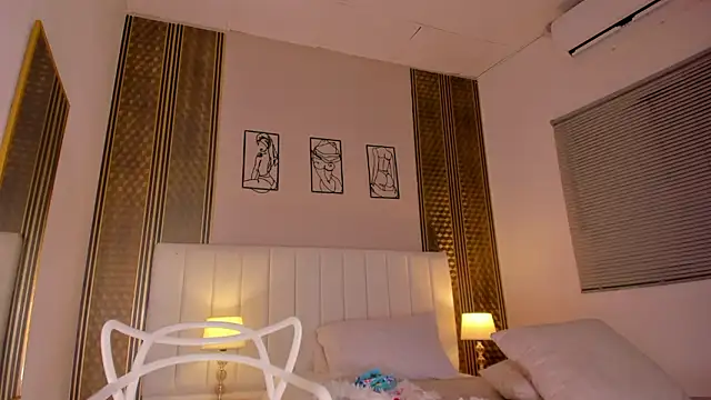 zoe_sky_'s Live XXX Chat