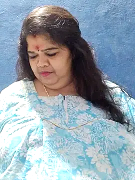 tamilthanushri live XXX chat