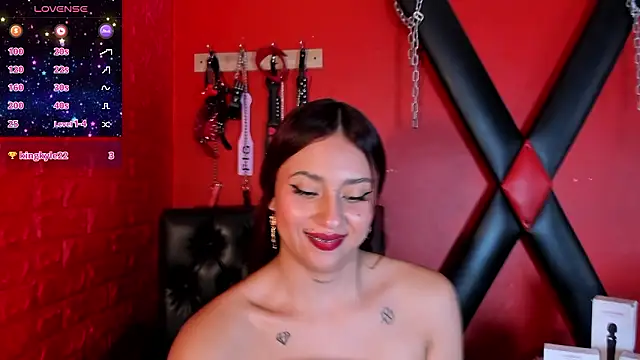 Monttserratt Adlı Modelin Canlı XXX Sohbeti