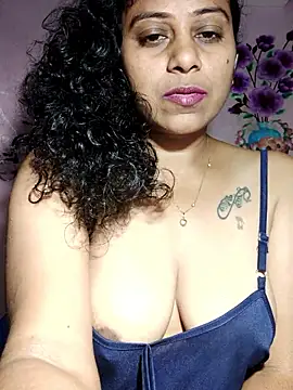 JENNIFERtamil webcam show