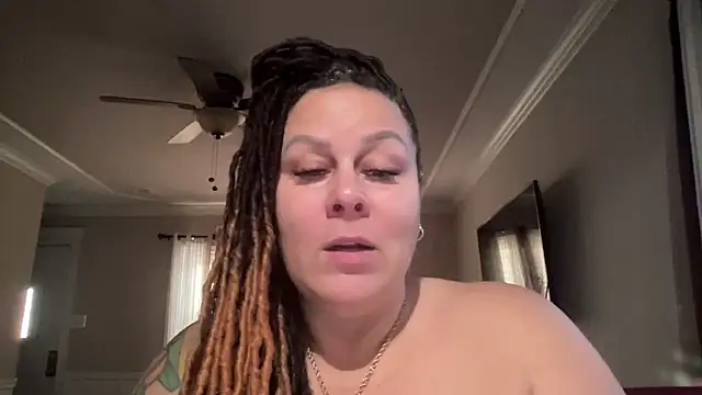 WorldsGreatestCockRater live XXX chat