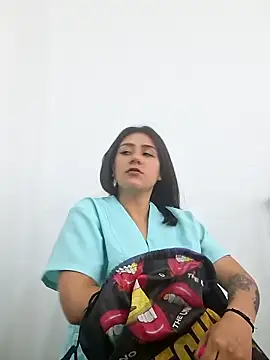 CAROLINE__07 live XXX chat