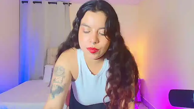 LillithRoses_ Adlı Modelin Canlı XXX Sohbeti