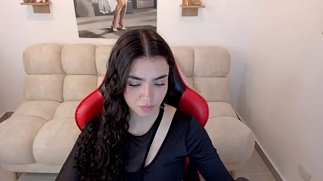 IsaConnor 即時 XXX 聊天