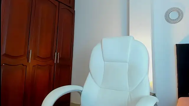 kathyajhonss' Webcam Show