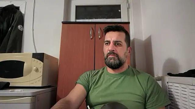 TARKAN1 Adlı Modelin Canlı XXX Sohbeti