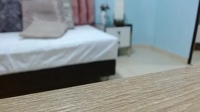 دردشة sophia_hadid الجنسية المباشرة