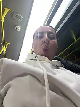 Abril_Luv Obrolan Langsung XXX