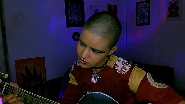 alex_one888 Adlı Modelin Canlı XXX Sohbeti