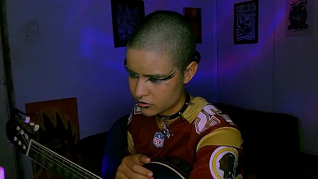 alex_one888 élő XXX-chatje