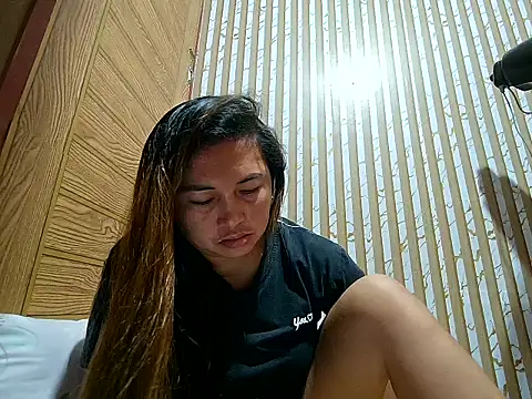 Chatroom XXX en direct de Simple_Asian