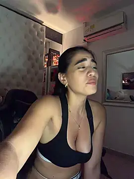 Chat XXX ao vivo de ZarahEvans