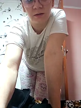 Chat +18 de KristenVega ao vivo