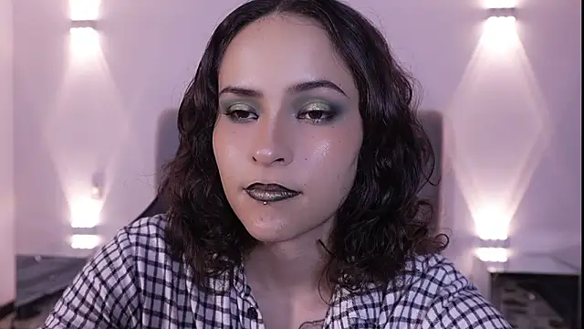 Chatroom XXX en direct de AnnyThompson_