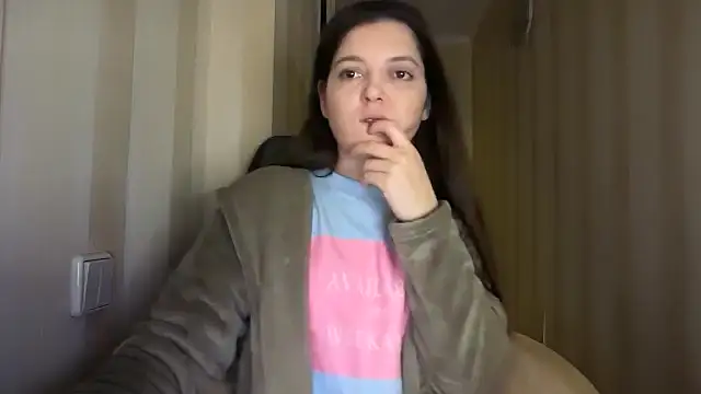 Chatroom XXX en direct de Lina_Most