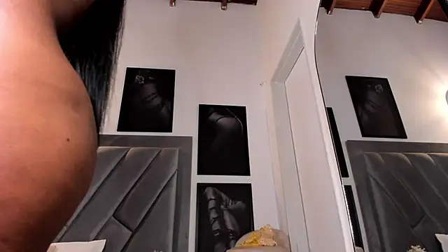 Chatroom XXX en direct de brenda_nova18