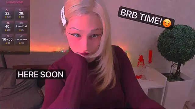 Chat +18 de Kleo_Godde ao vivo