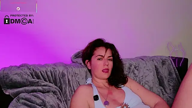 Chatroom XXX en direct de Witch_in_Velvet