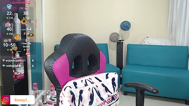 Chatroom XXX en direct de konny1_