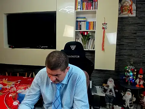 SpartacusDaddy48 Chat XXX live