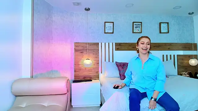 LucianaWainN Chat XXX in diretta