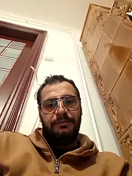 julian-112 Adlı Modelin Web Kamerası Şovu