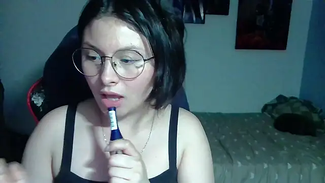 yessica_gomez01 Adlı Modelin Canlı XXX Sohbeti