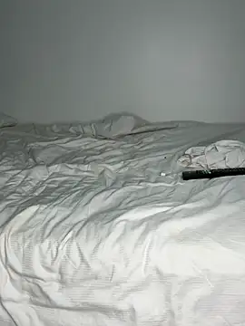 l-laross live XXX chat