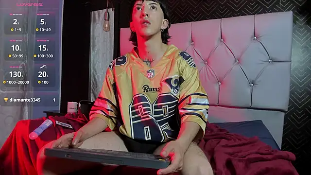 Show modela Anhell_hot na web-kameri