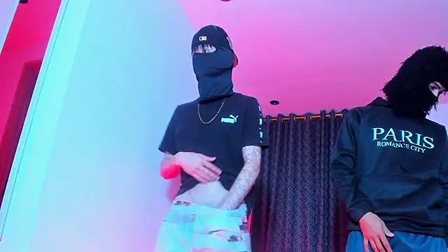 دردشة TheBatMansion الجنسية المباشرة