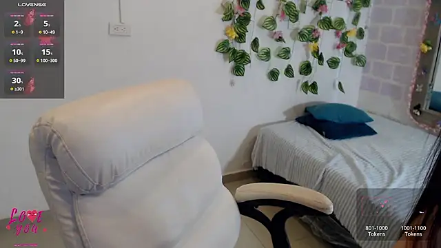 tania_sweet__ Adlı Modelin Canlı XXX Sohbeti