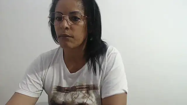 kateleyagrey's Live XXX Chat