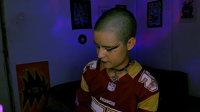 Czat XXX na żywo – alex_one888