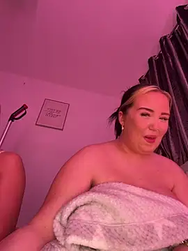 KatieCeexx webkamerás műsora