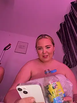 KatieCeexx's Webcam Show