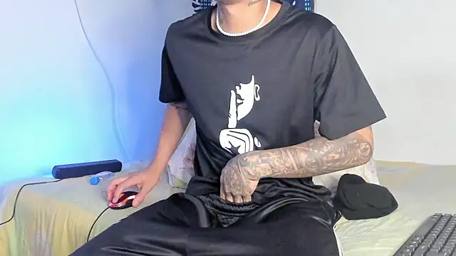 _Logan_Colton_'s Live XXX Chat