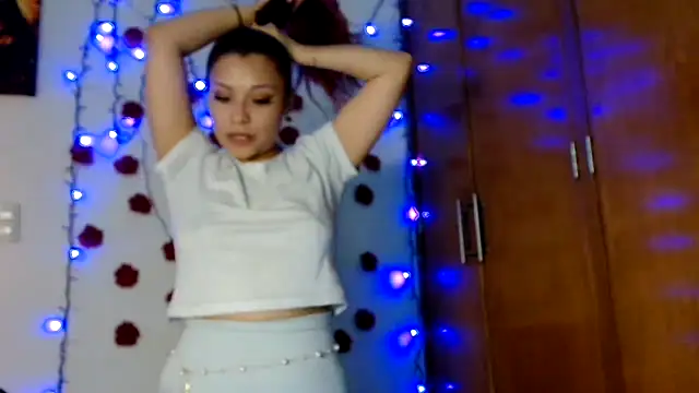 Czat XXX na żywo – 3littleschoolteens