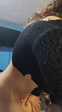 lindasyt élő XXX-chatje