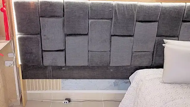 Im-Lola's Live XXX Chat