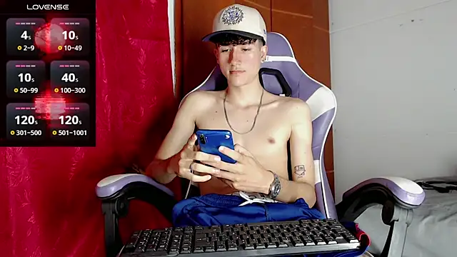 Johnny_cagee_'s Webcam Show