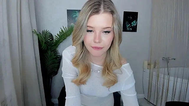 دردشة FollowLovee الجنسية المباشرة