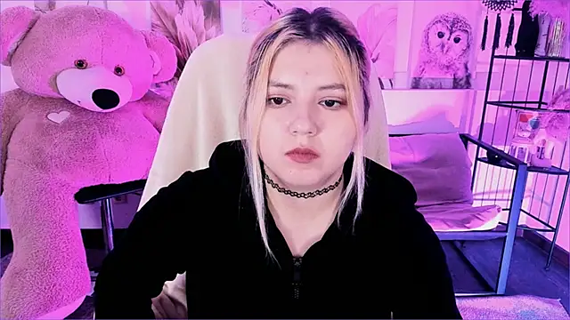 DiaAngell's Live XXX Chat