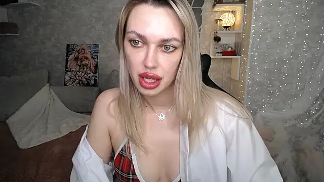 Chatroom XXX en direct de NickyAdamidi