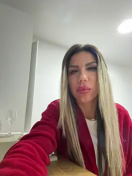 Missolevelvet's Live XXX Chat