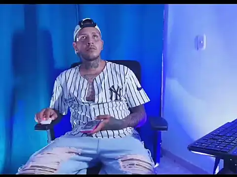 blackout9703's Webcam Show