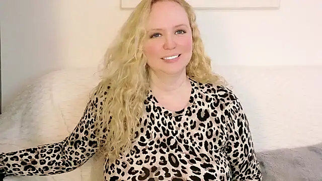 Sarah4you's Live XXX Chat