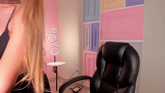 LexieWayne Adlı Modelin Canlı XXX Sohbeti