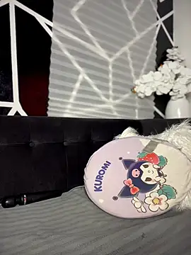 TweetiePieXXX live XXX chat