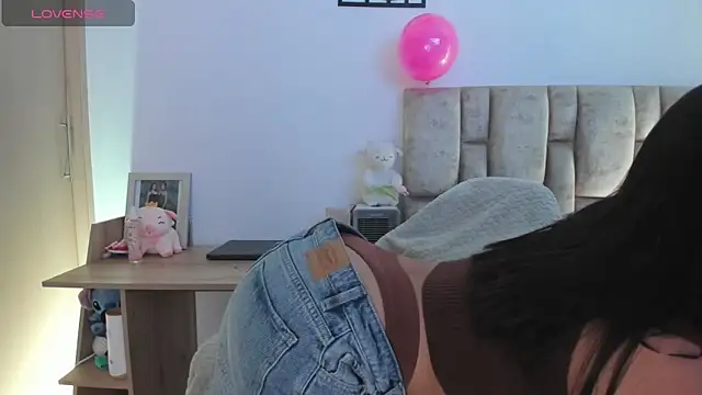 Zaray_star's Live XXX Chat